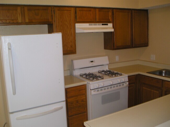 Photo - 5810 Twisted Pine Ct Unit B
