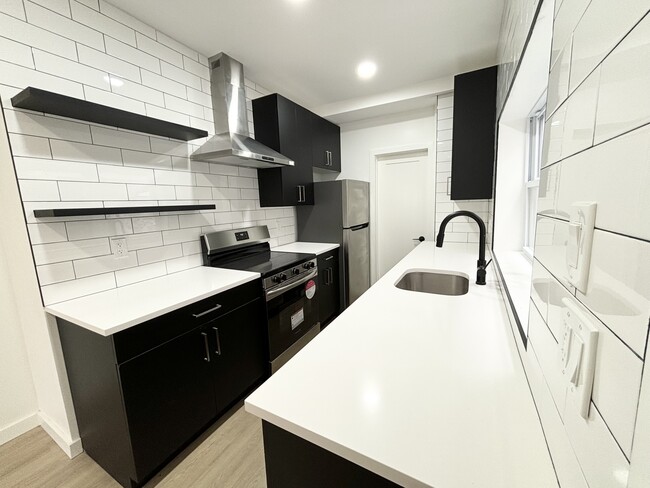 Photo - 165 W Main St Unidad 1-2-3