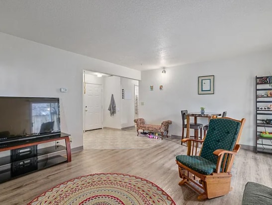 Photo - 1884 Medart Ln