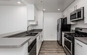 2BR, 2BA