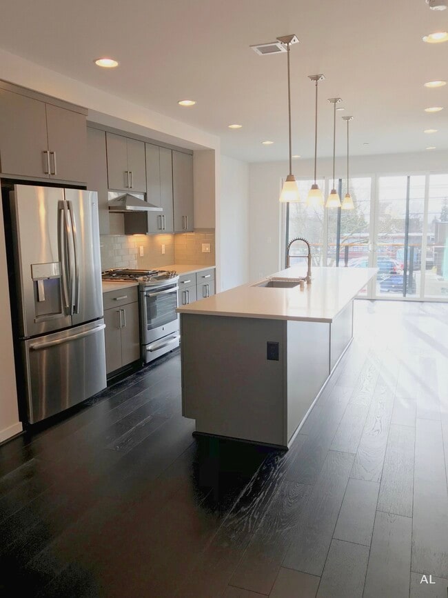 Photo - 3300 NE 65th St Unidad 205