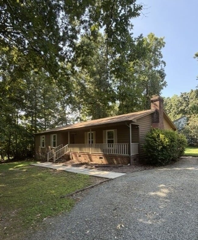 Building Photo - 2723 Meadow Oak Dr