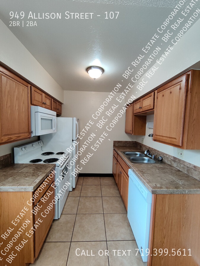 Photo - 949 Allison St Unit 107