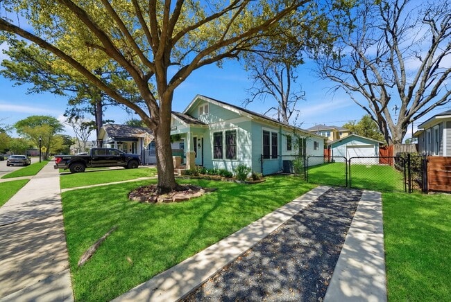 Photo - 1111 Winston St