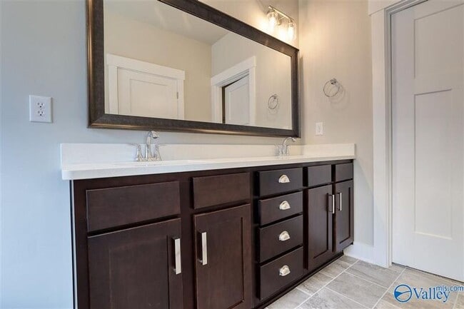 Photo - 15626 Ironcrest Drive NW