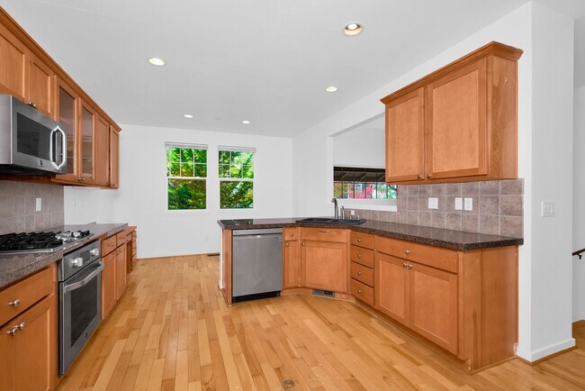 Photo - 1904 16th Ln NE