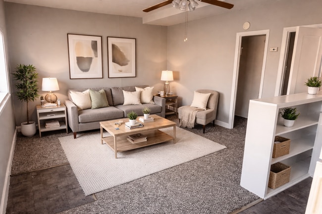 Building Photo - Clean, Simple & Ready for You - Studio Apartment Unit Apt 1