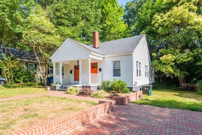 Photo - Charming 1 Bedroom, 1 Bathroom Duplex in Old West Durham!