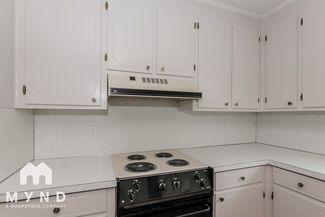 Photo - 6008 Potter Rd