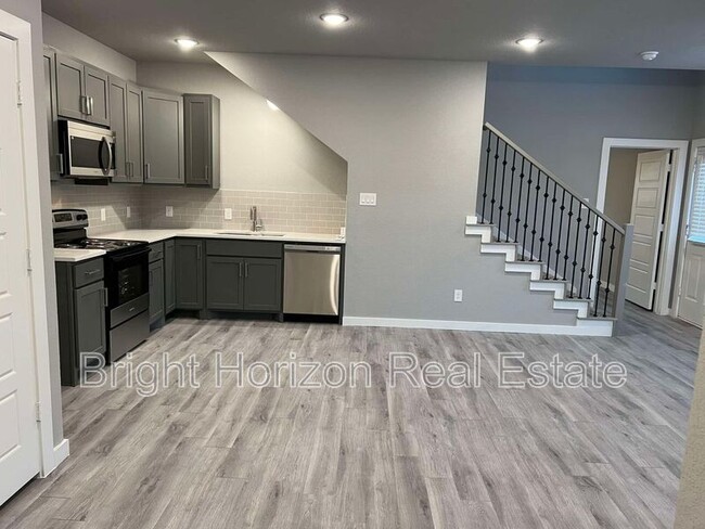 Photo - 3161 Francis Dr