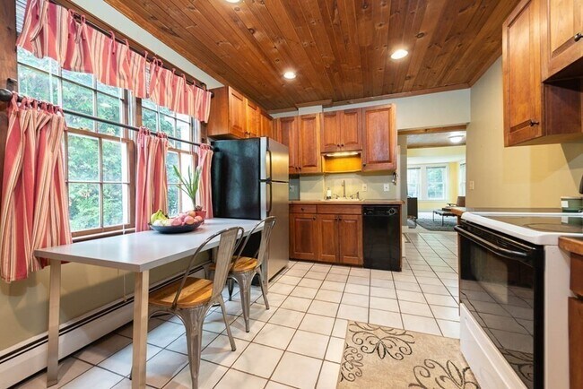 Photo - 4 Elm St Unit 1