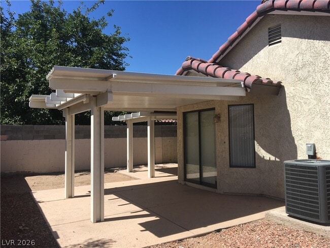 3966 Avocado Dr