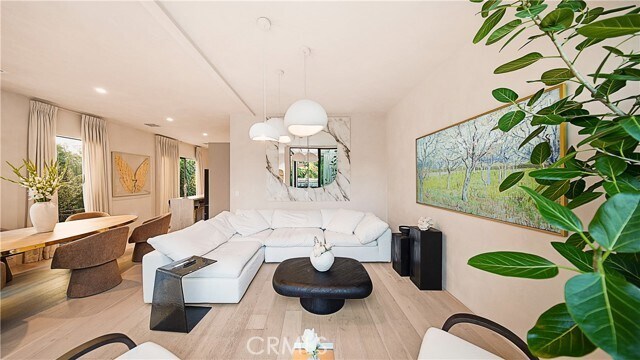 Photo - 8840 Ashcroft Ave