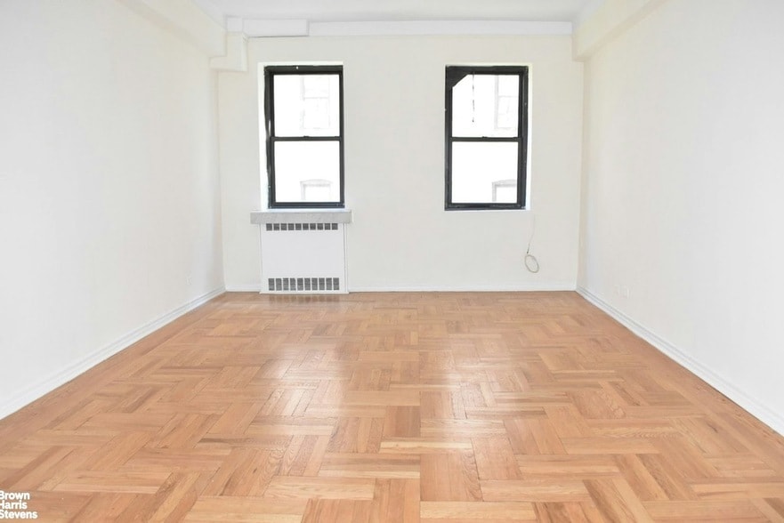 Photo - 205 Pinehurst Ave