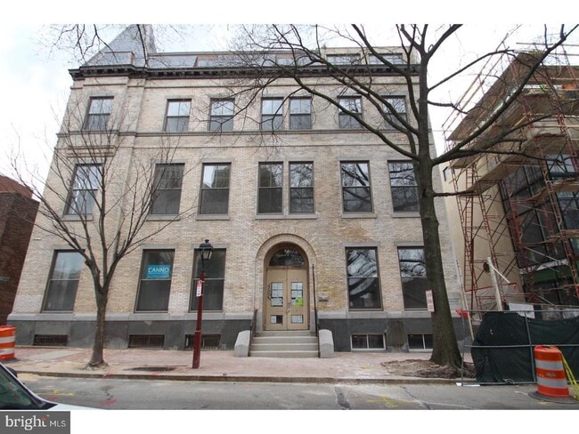 Building Photo - 220 S 3rd St Unit 204 Rental