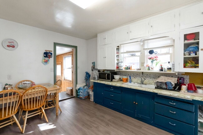 Photo - 654 N 100 E