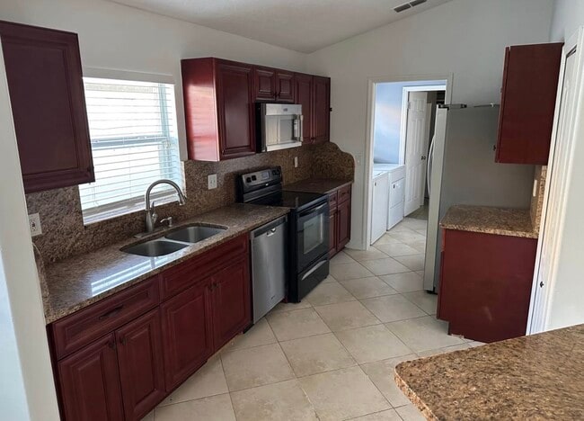 Photo - 160 Sura Blvd