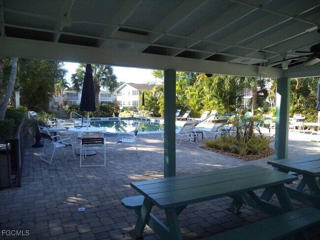 Photo - 8071 Country Rd Unit 205