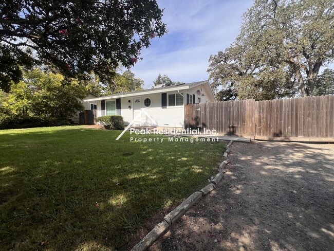Building Photo - 6101 Mariposa Ave