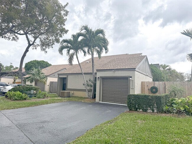 Photo - 9635 SW 74th St