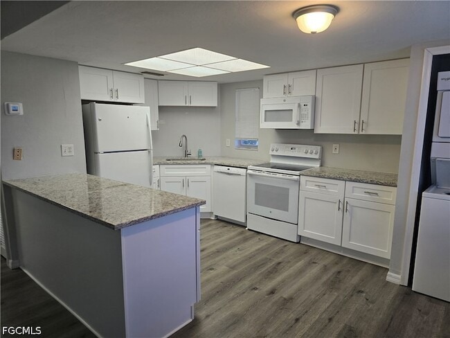 Photo - 5019 SW 16th Pl Unit H102
