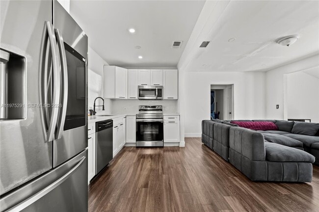 Photo - 919 NW 66th St