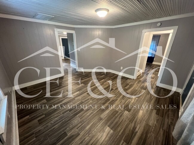 Photo - 297 Old Pacolet Rd