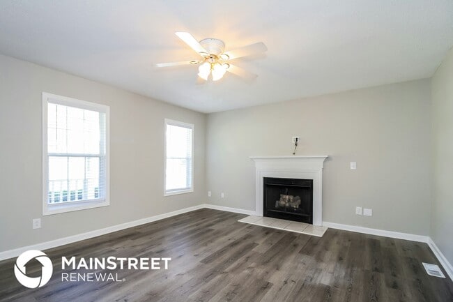 Photo - 203 Lois Ln