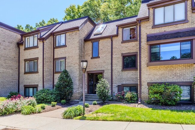 Photo - 1643 Parkcrest Cir Unidad 1643 Parkcrest Cir #7C/201