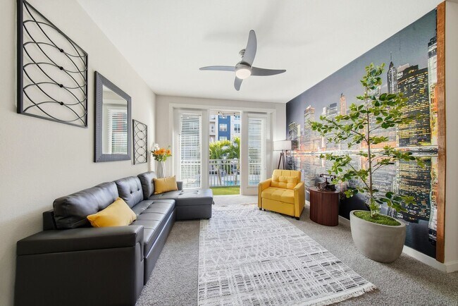 Photo - 1702 W Cleveland St Unit 204