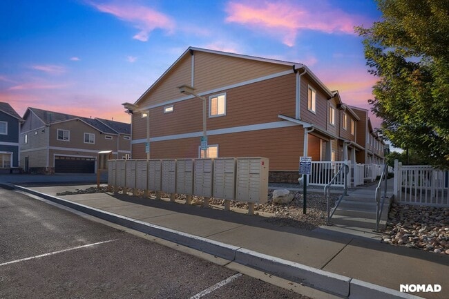 Photo - 3050 Shikra View