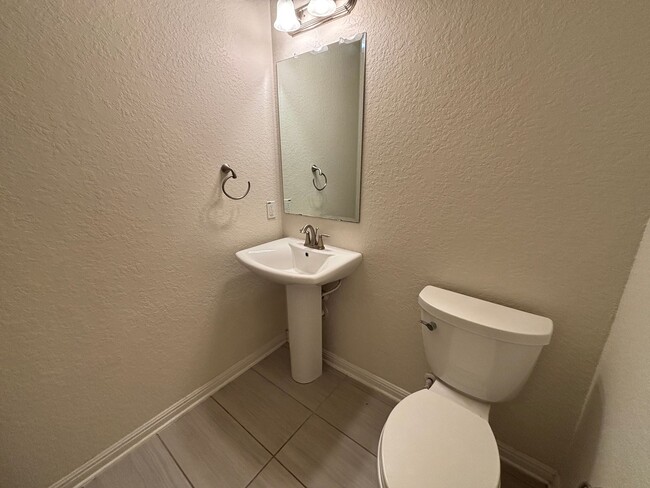 Photo - Beautiful 4-Bedroom Home with Free Communi...