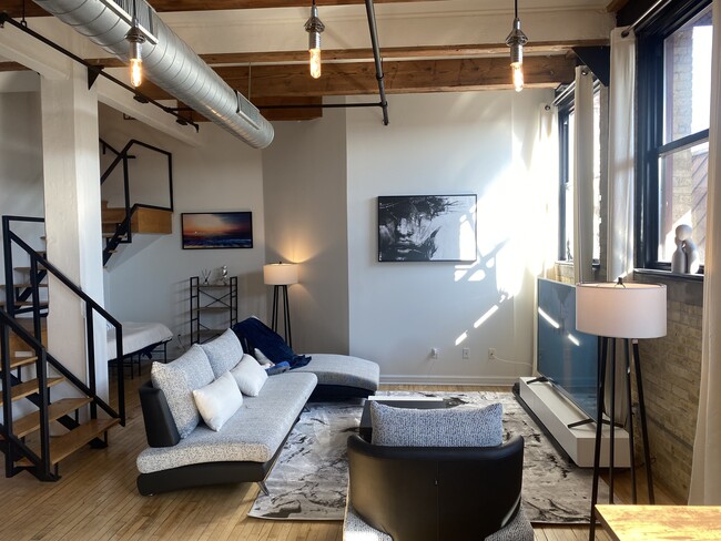 Photo - 215 W Maple St Unidad Prime Industrial Condo fo