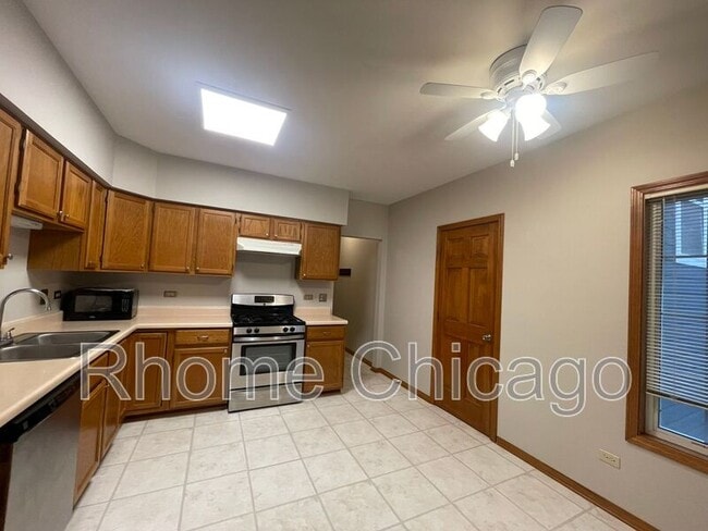 Photo - 519 W Parkside Dr