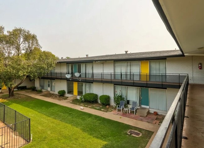 Photo - Crestpark Apartments