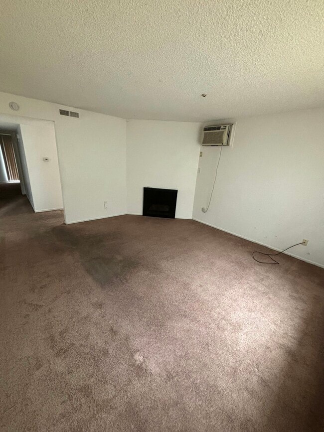 Photo - 56 Lark Center Dr Unidad B