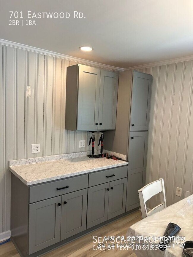 Photo - 701 Eastwood Rd