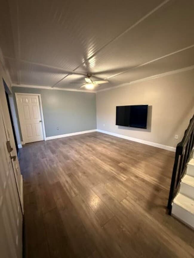 Photo - 1405 14th Ln