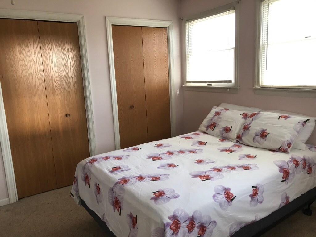 Photo - 726 Locust St