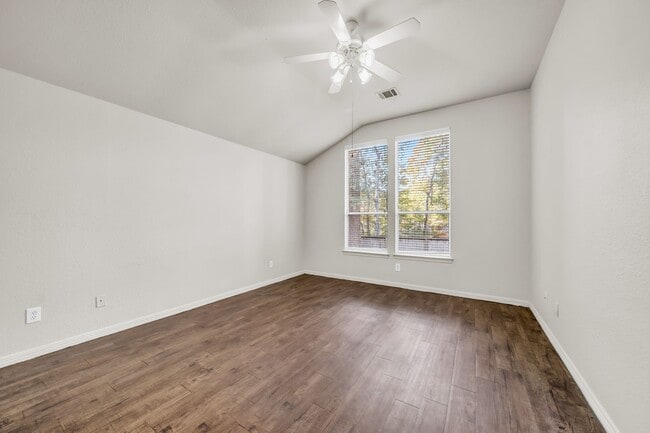 Photo - 256 Indian Falls S