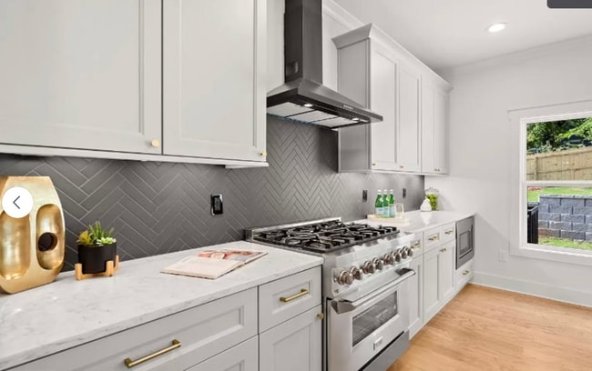 Photo - 1276 Ladd St SW