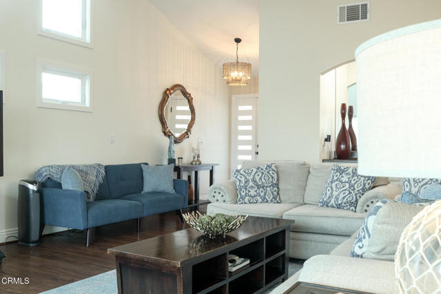 Photo - 4431 Gateshead Bay