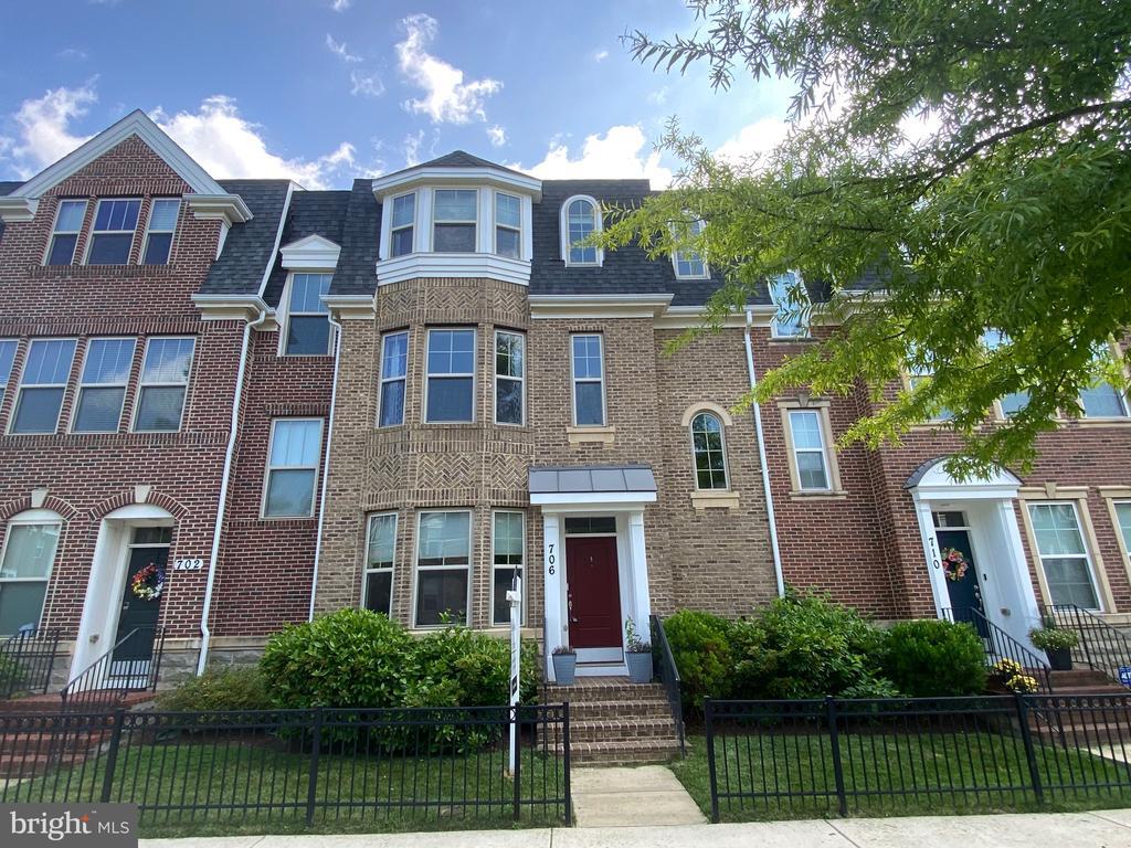 Photo - 706 Crown Park Ave