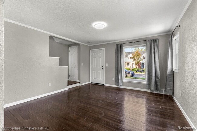 Photo - 10842 Nottingham Rd