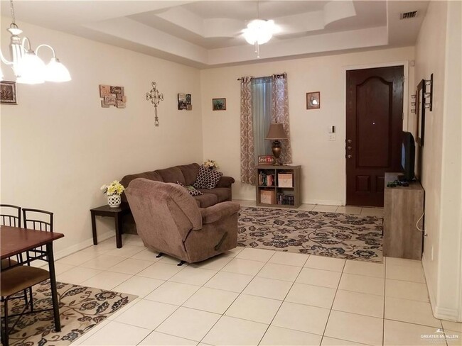 Photo - 3036 Scottland Dr Unidad 2