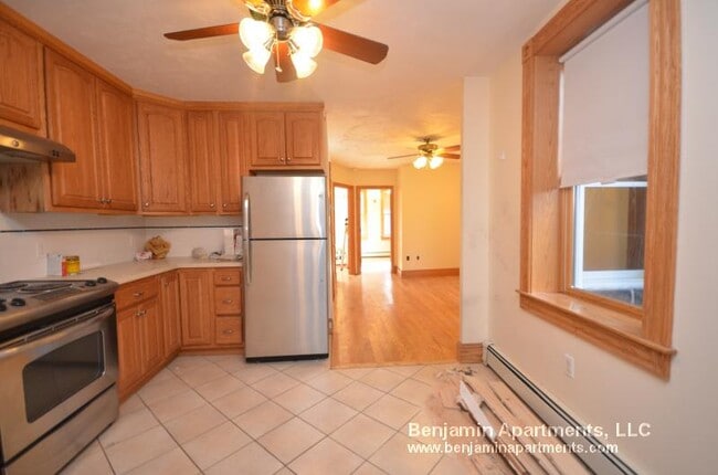 Building Photo - 5 Phillips St Unit 3