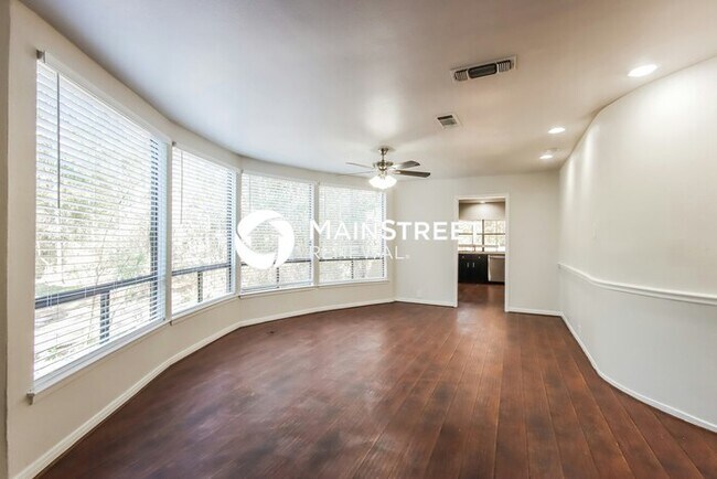 Photo - 3 Bedroom Pet-Friendly Home in SPRING, TX with Main Street Renewal