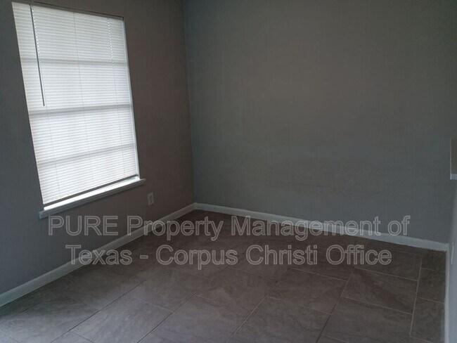 Photo - 3535 Cottonwood St