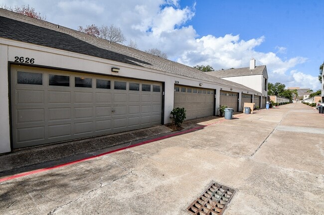 Photo - 2626 Bering Dr