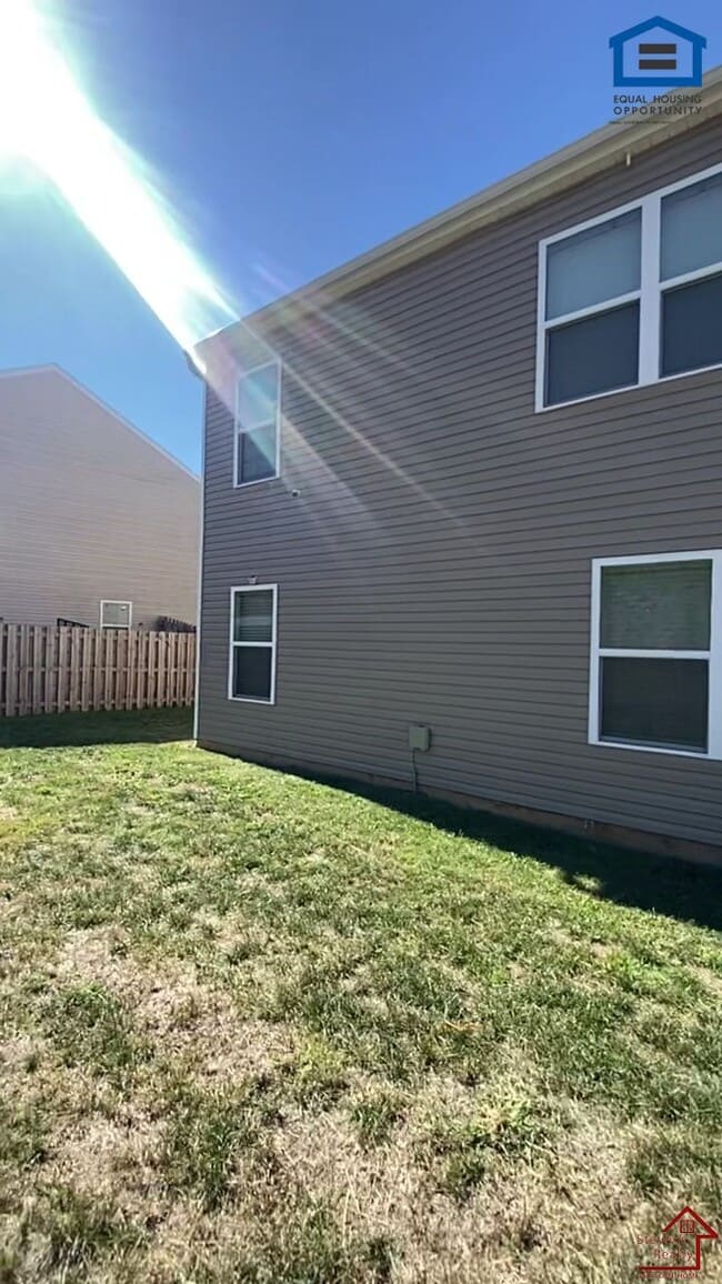Photo - 228 Newman Cir